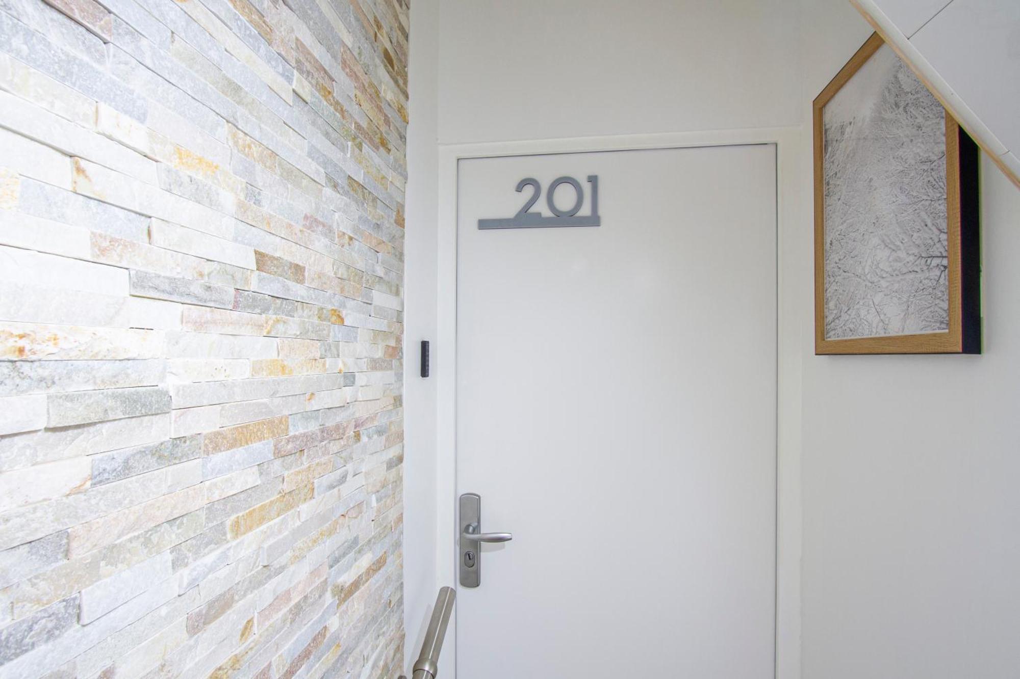 Cocon D'Hiver - Netflix & Wifi - Parking Gratuit - Check-In 24H24 - Kit Bebe Inclus - Emplacement Velos - Goodmarning Chalons en Champagne Luaran gambar